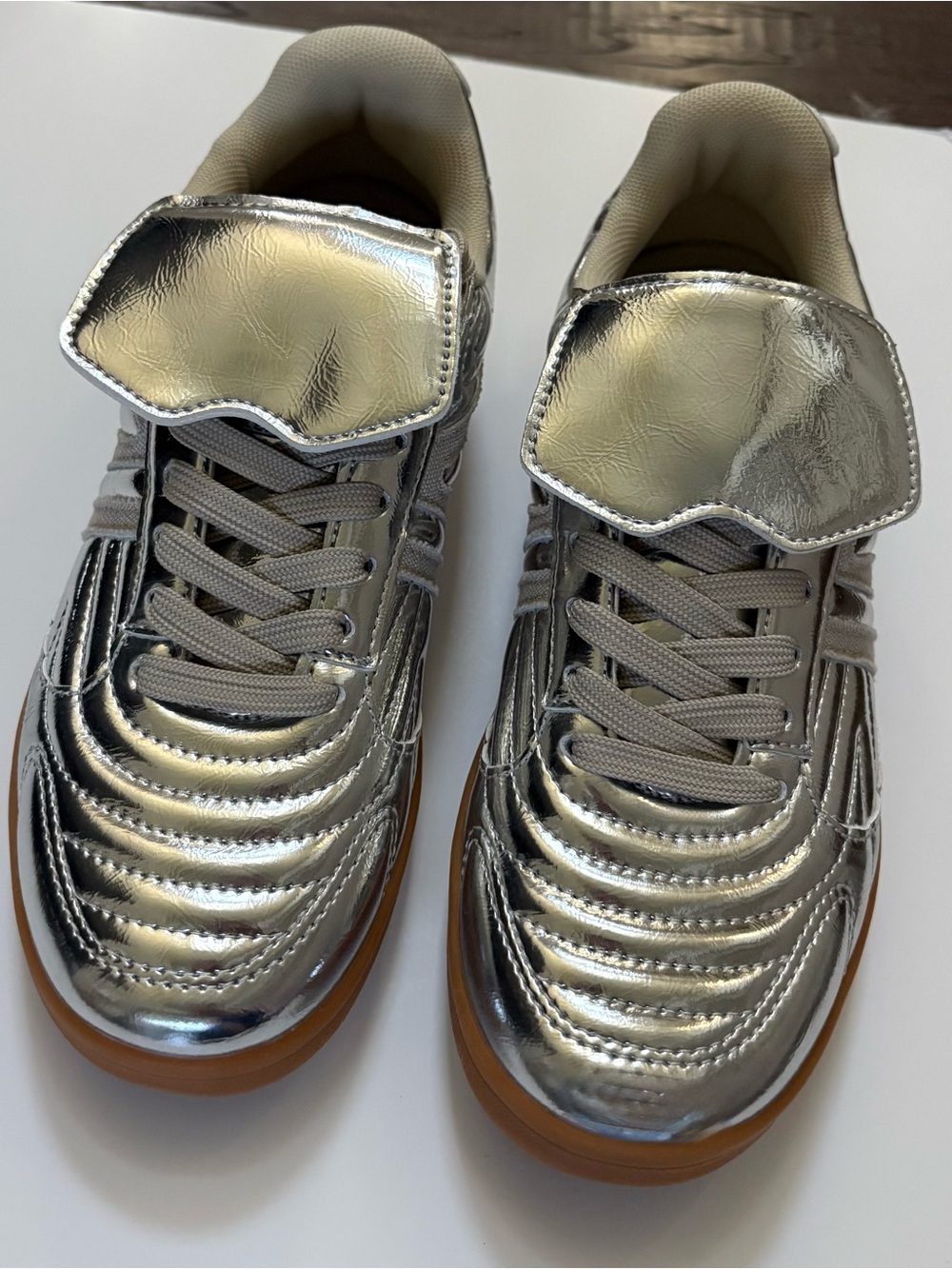 Steve Madden Women Madrid Metallic Silver Low-Top Sneakers-Size 7-NEW IN BOX